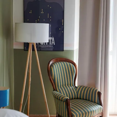 Tomato Backpackers * Torino